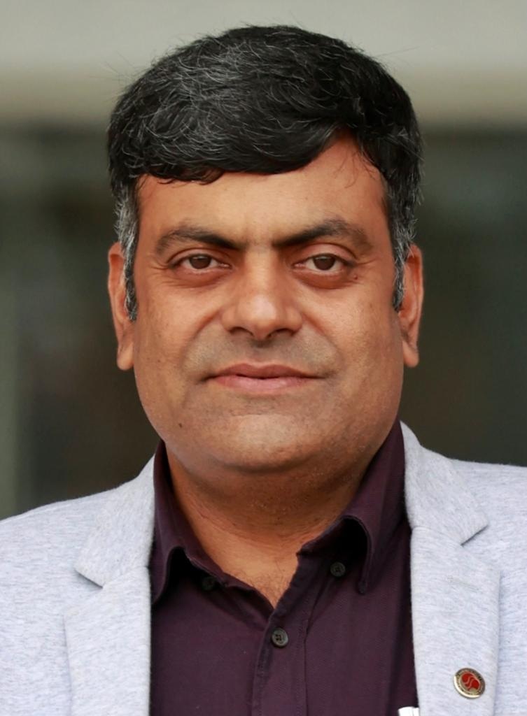 Dr Rakesh Parikh